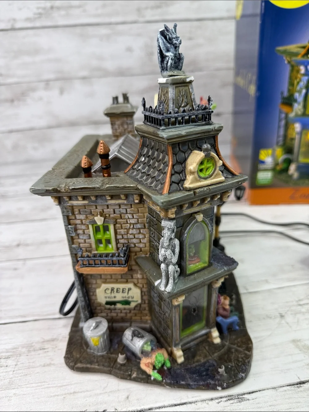 Lemax Spooky Town Halloween Zombie's Cafe Building & Box 65346 Zombie Cafe READ